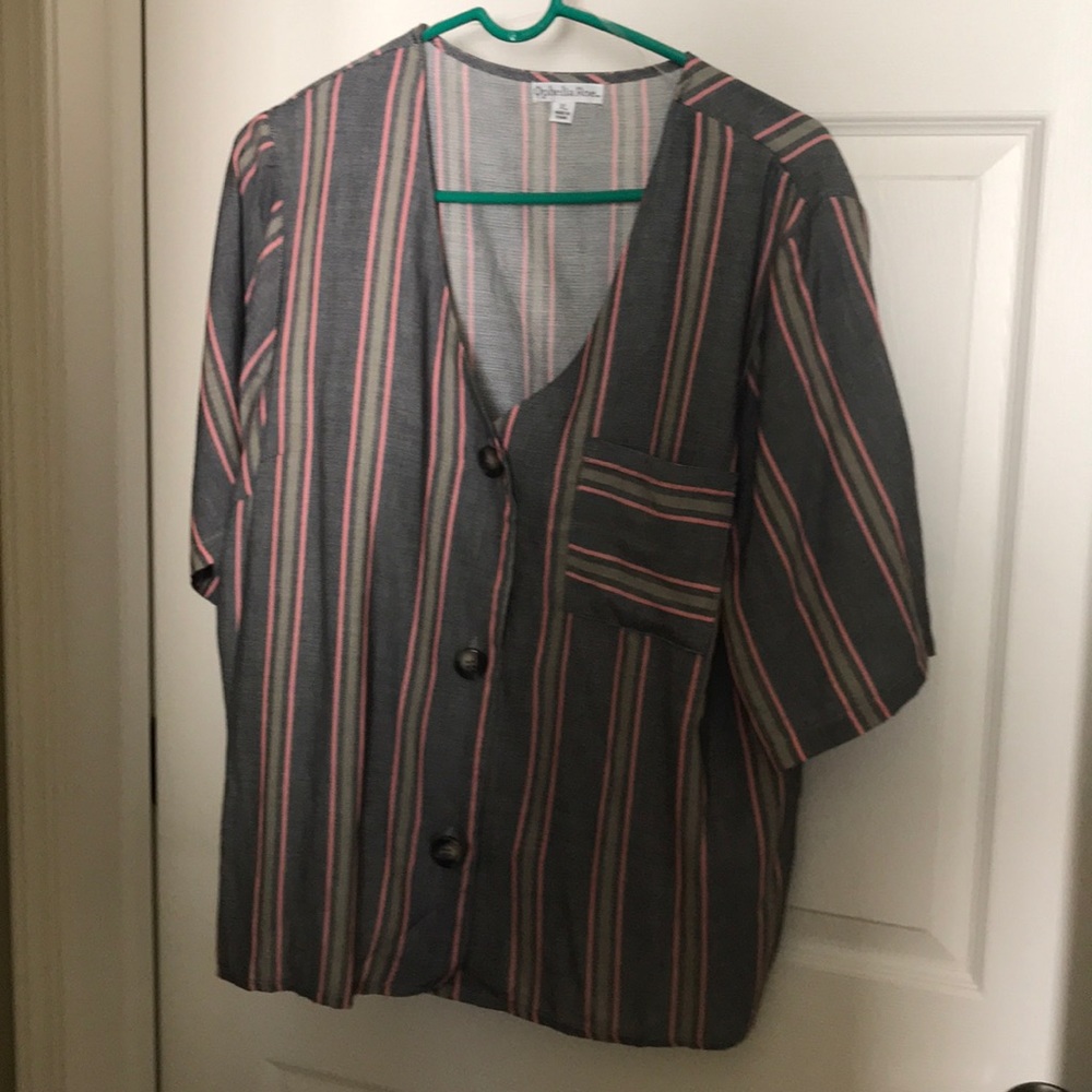 Lightweight button up